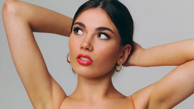 maia beth headshot