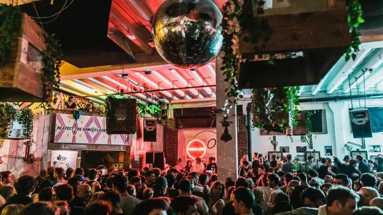 queens yard summer party