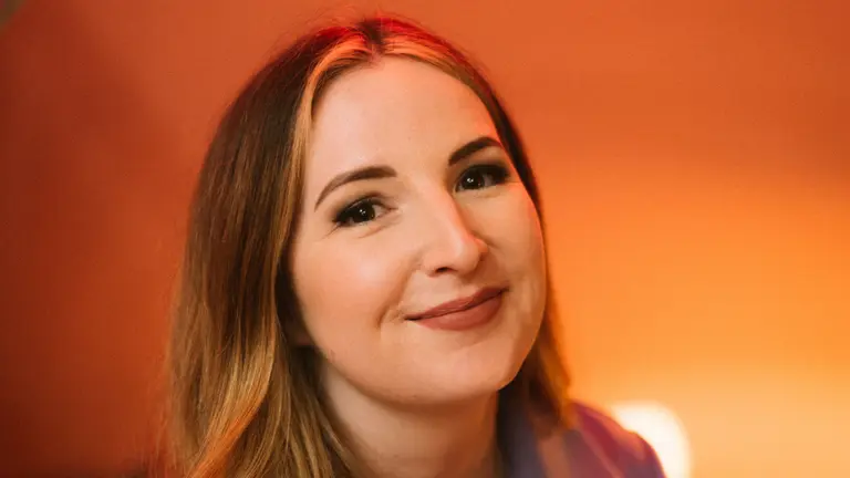 abbie mccarthy headshot