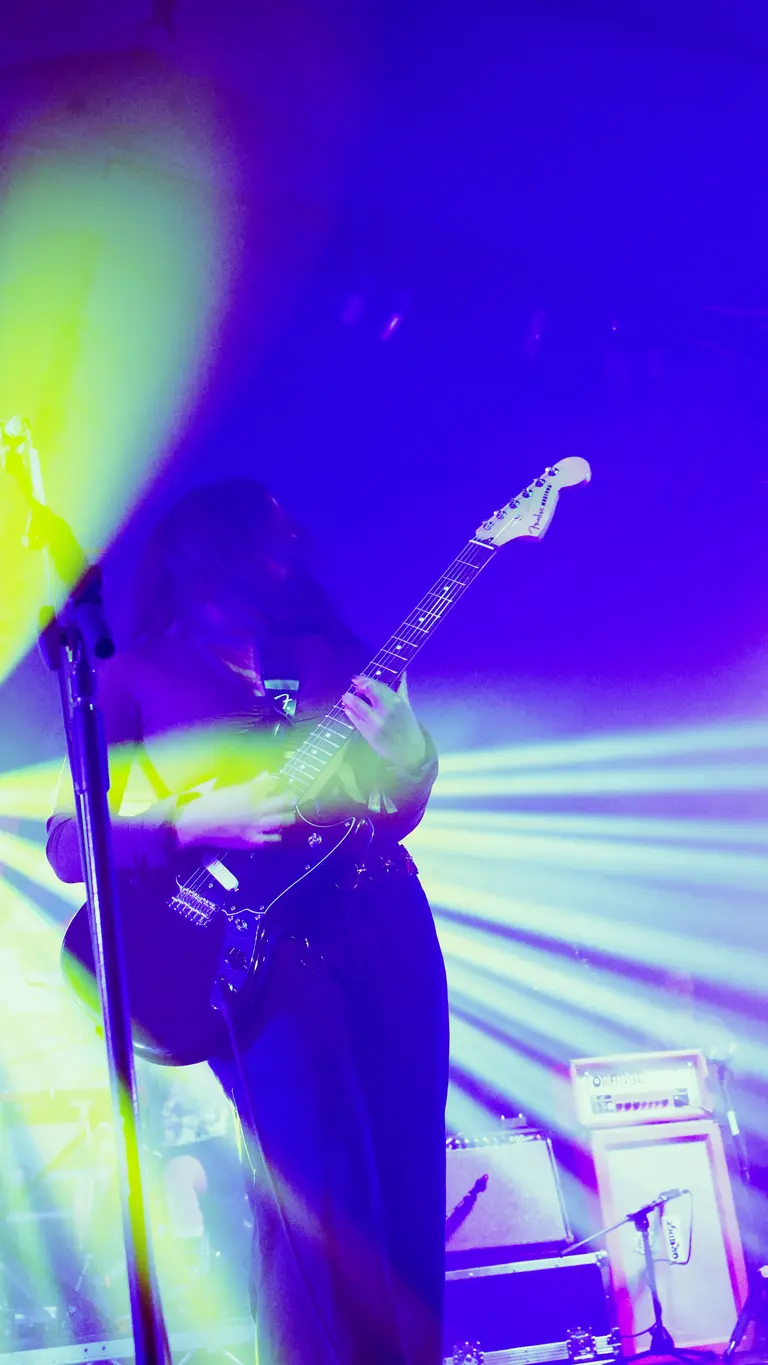 lily fontaine plays electric guitar 