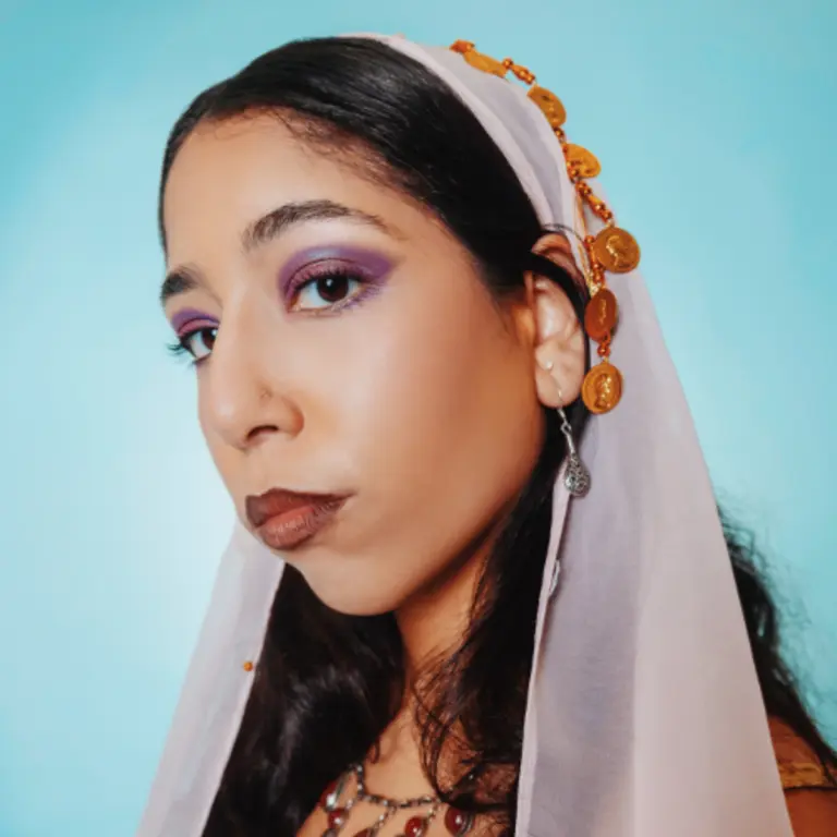 Hana headshot